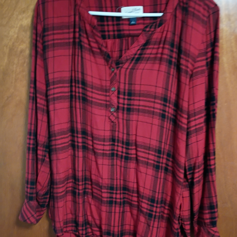 Universal Thread Red Plaid Button-Down Shirt - image 2